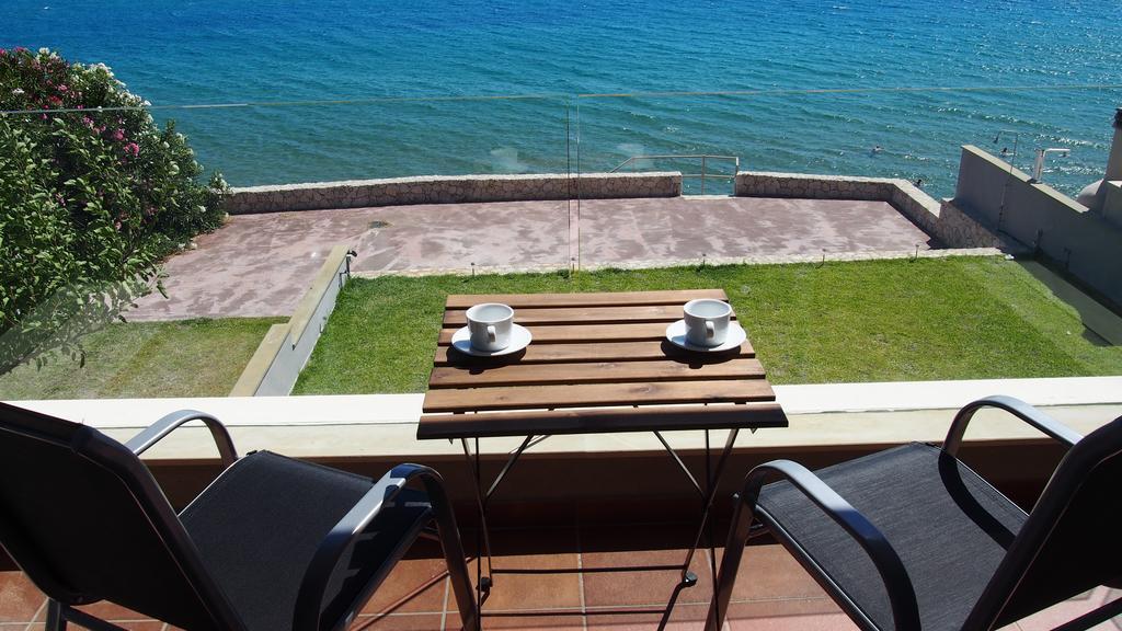 Dip In The Blue - 2 Vila Agios Georgios  Exterior foto